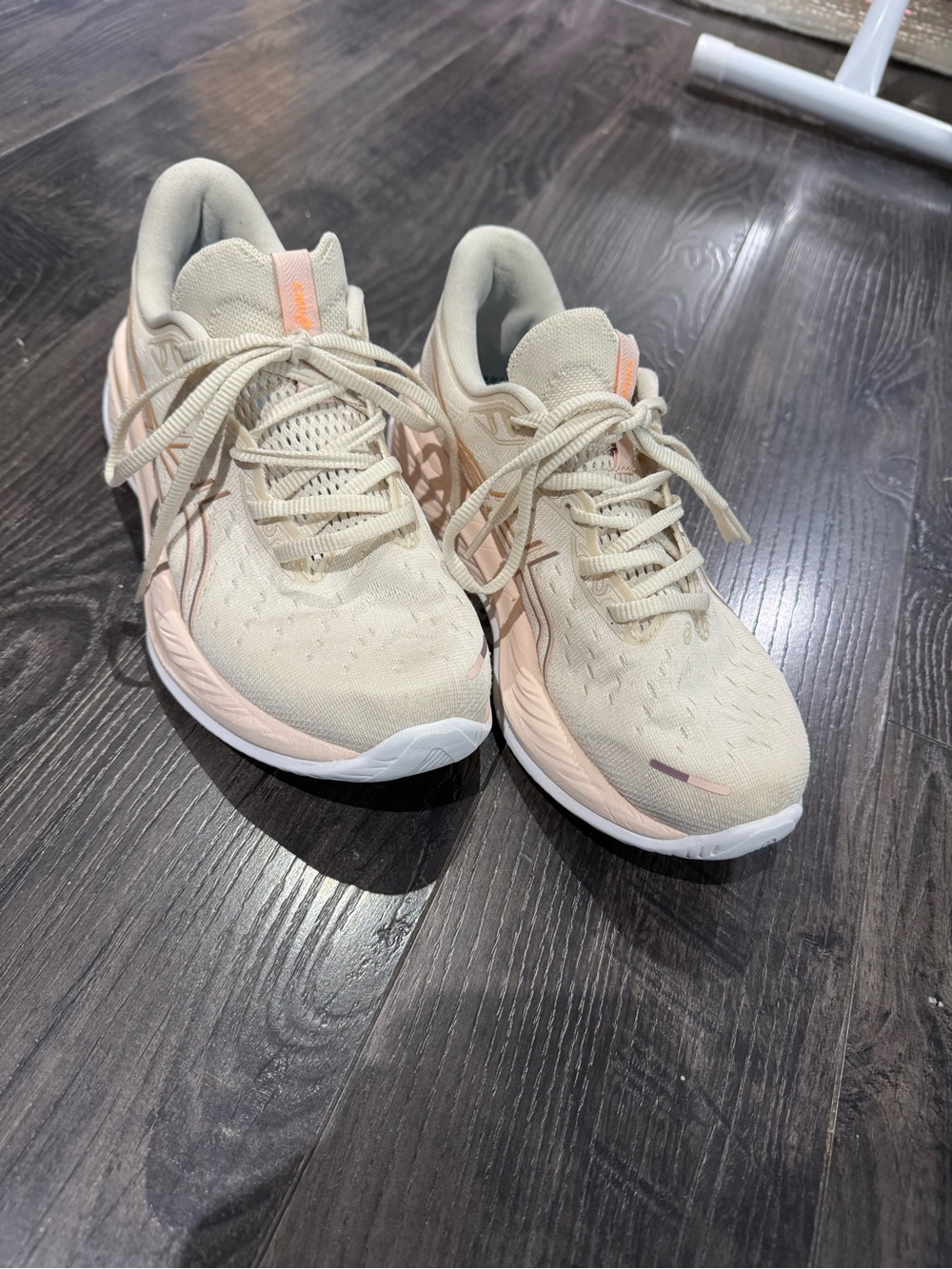 Women’s Asics Gel Cumulus 26 Size 8